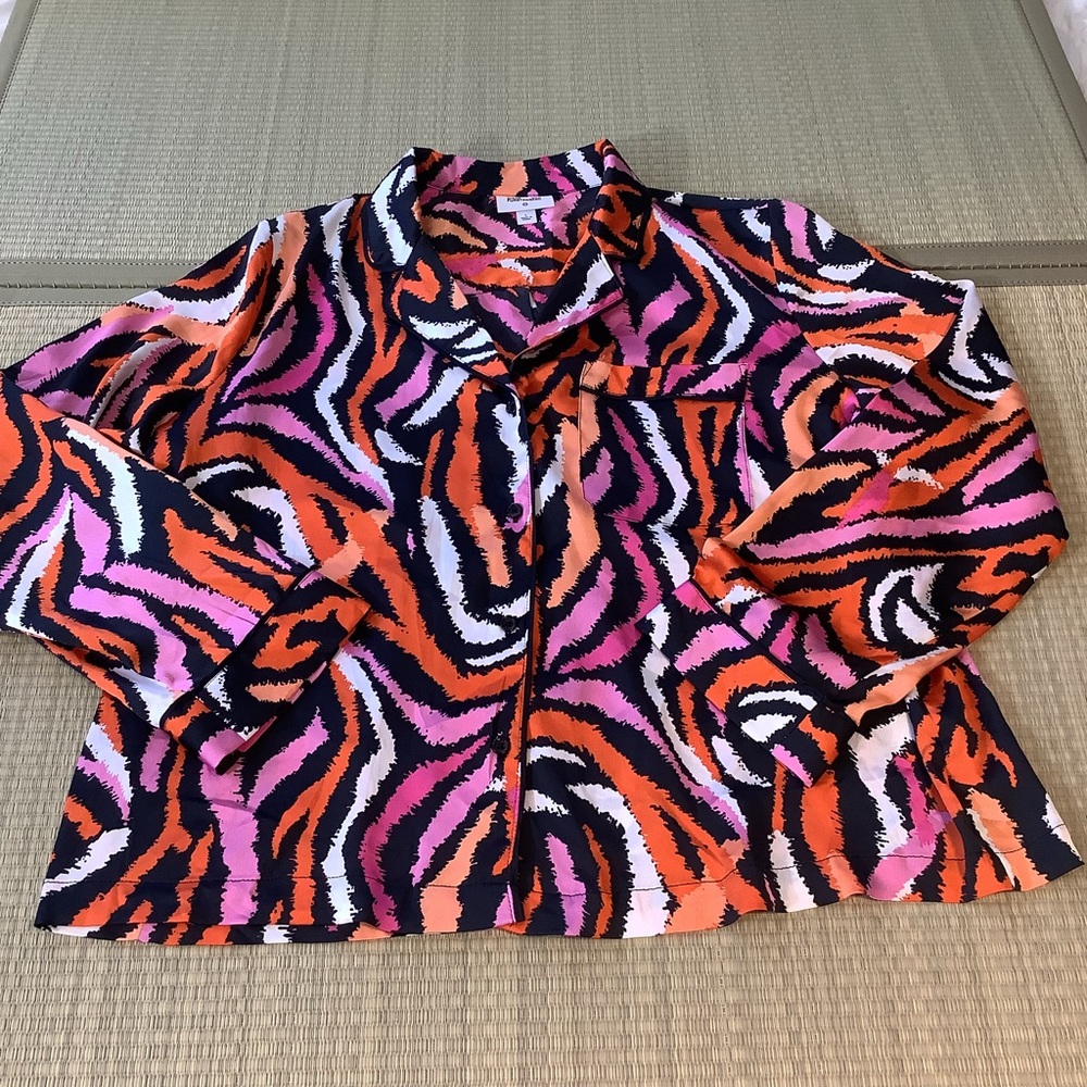 Diane Von Furstenburg For Target Blouse Animal Print Long Sleeves Women’s Large